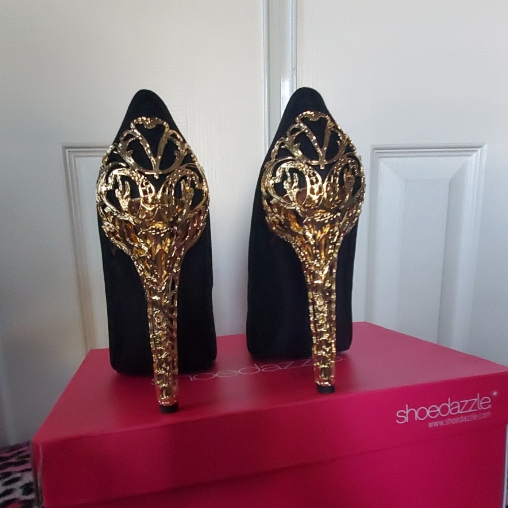 Shoes - Picture 4 of 4
